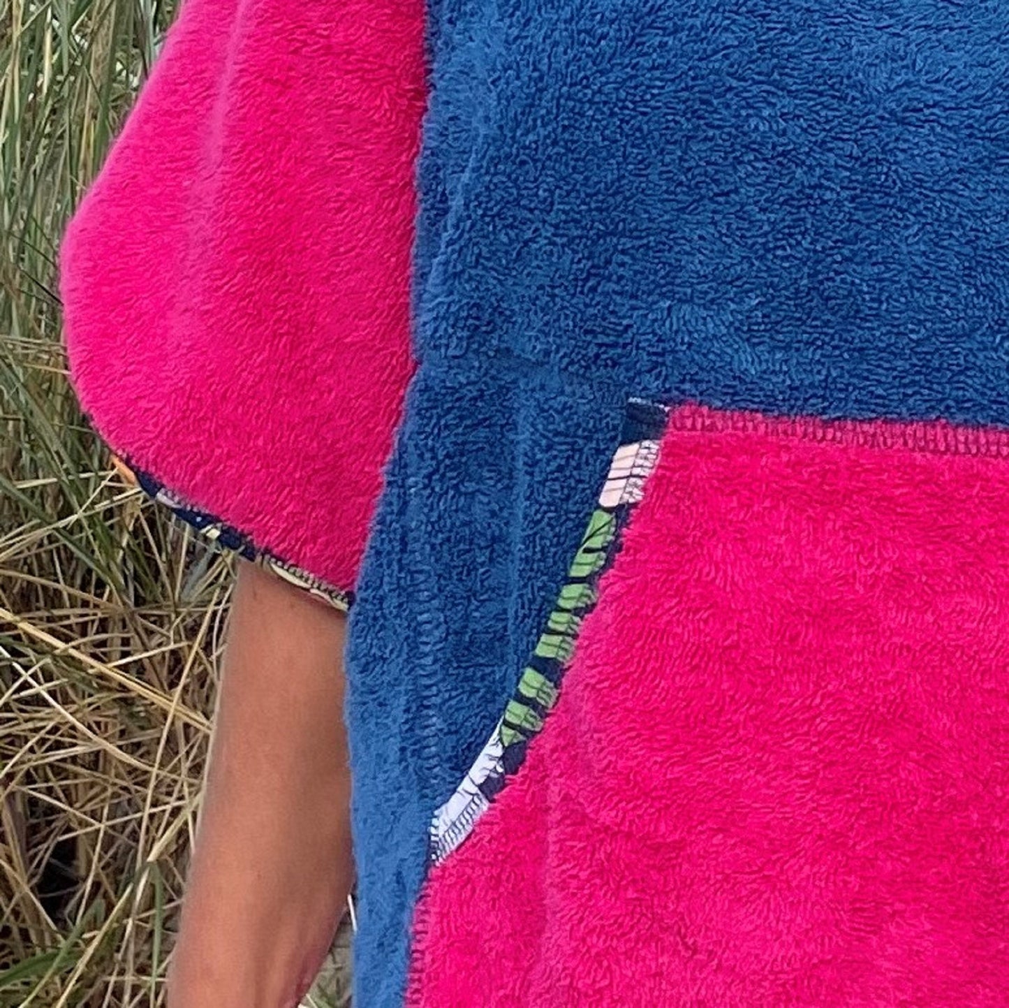 Ponczo kąpielowe Bella Fuchsia – bawełna frotte