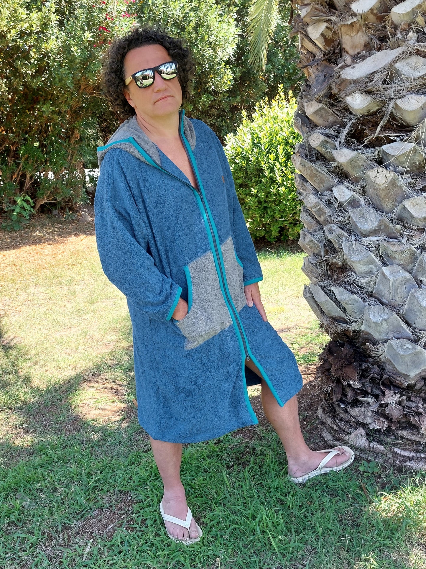 Zip &amp; Strip Beach Robe - Zippered